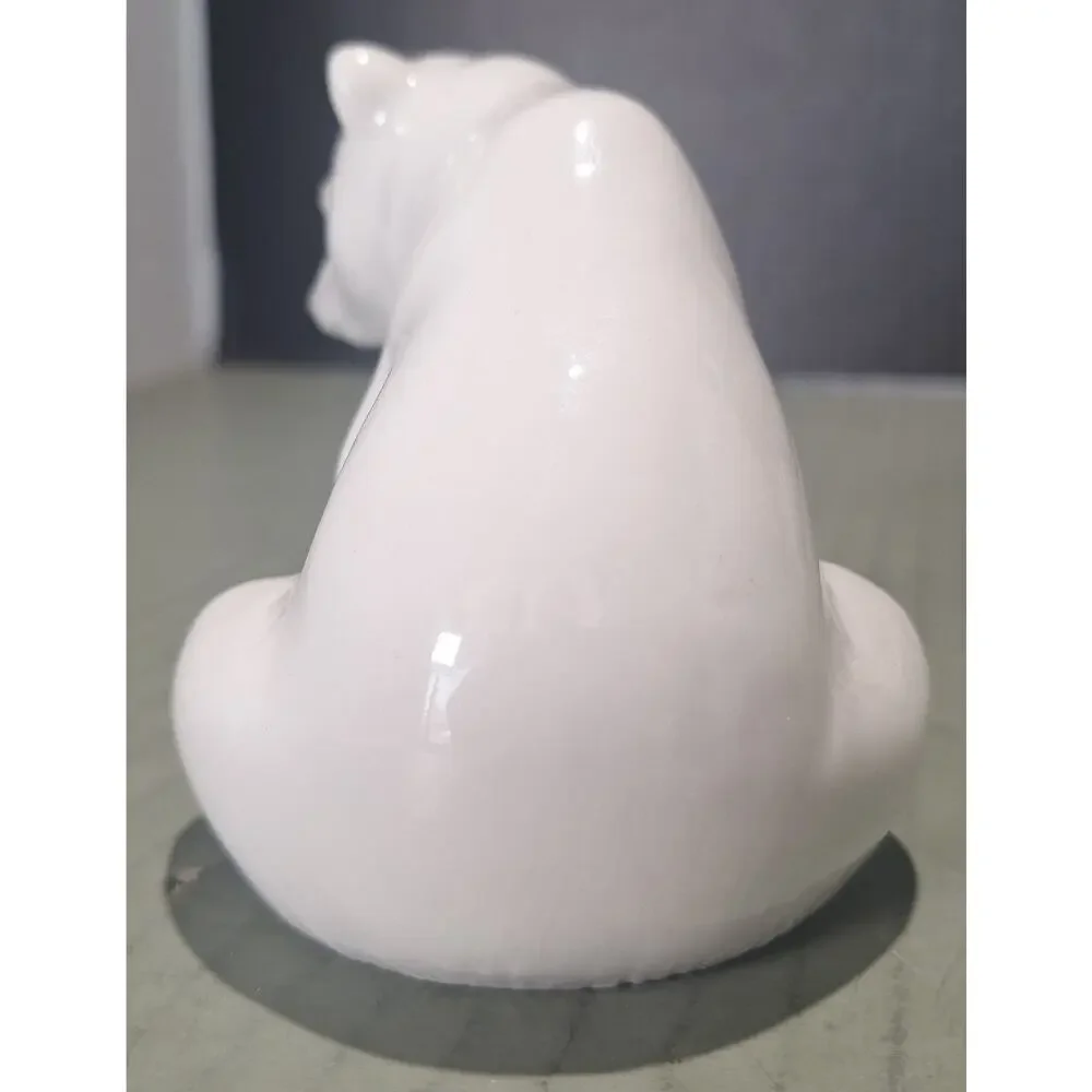 Vintage Lladro 1209 Seated Polar Bear Juan Huerta Porcelain Figurine Spain